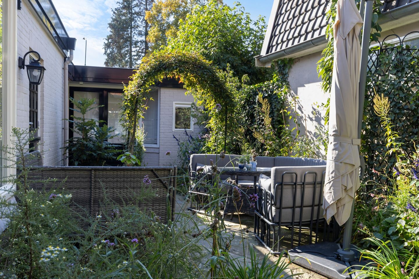 Hoekwoning te koop: van Oosthuyselaan 51, Driebergen-Rijsenburg