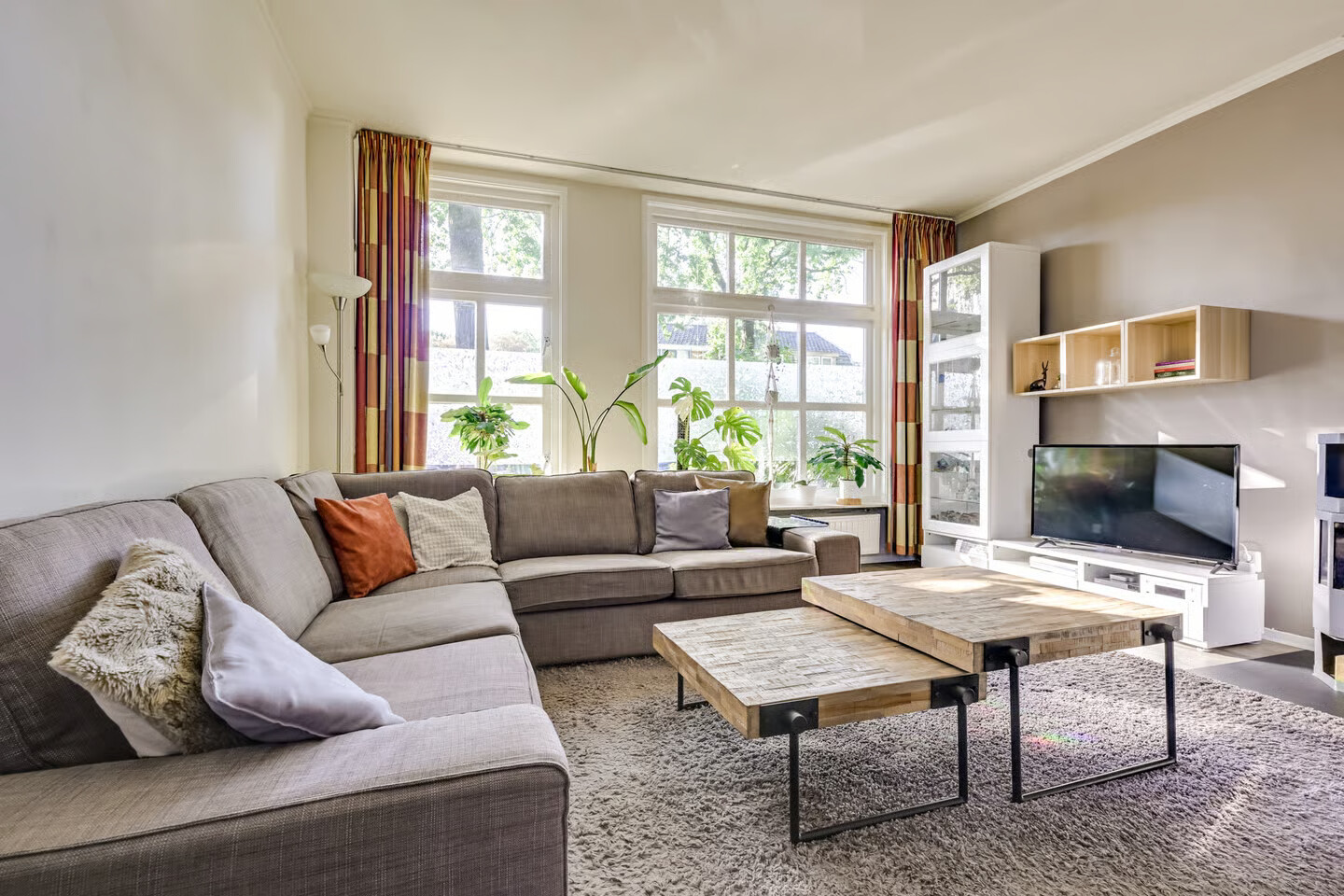 Twee-onder-één-kap te koop: Loolaan 39, Driebergen-Rijsenburg