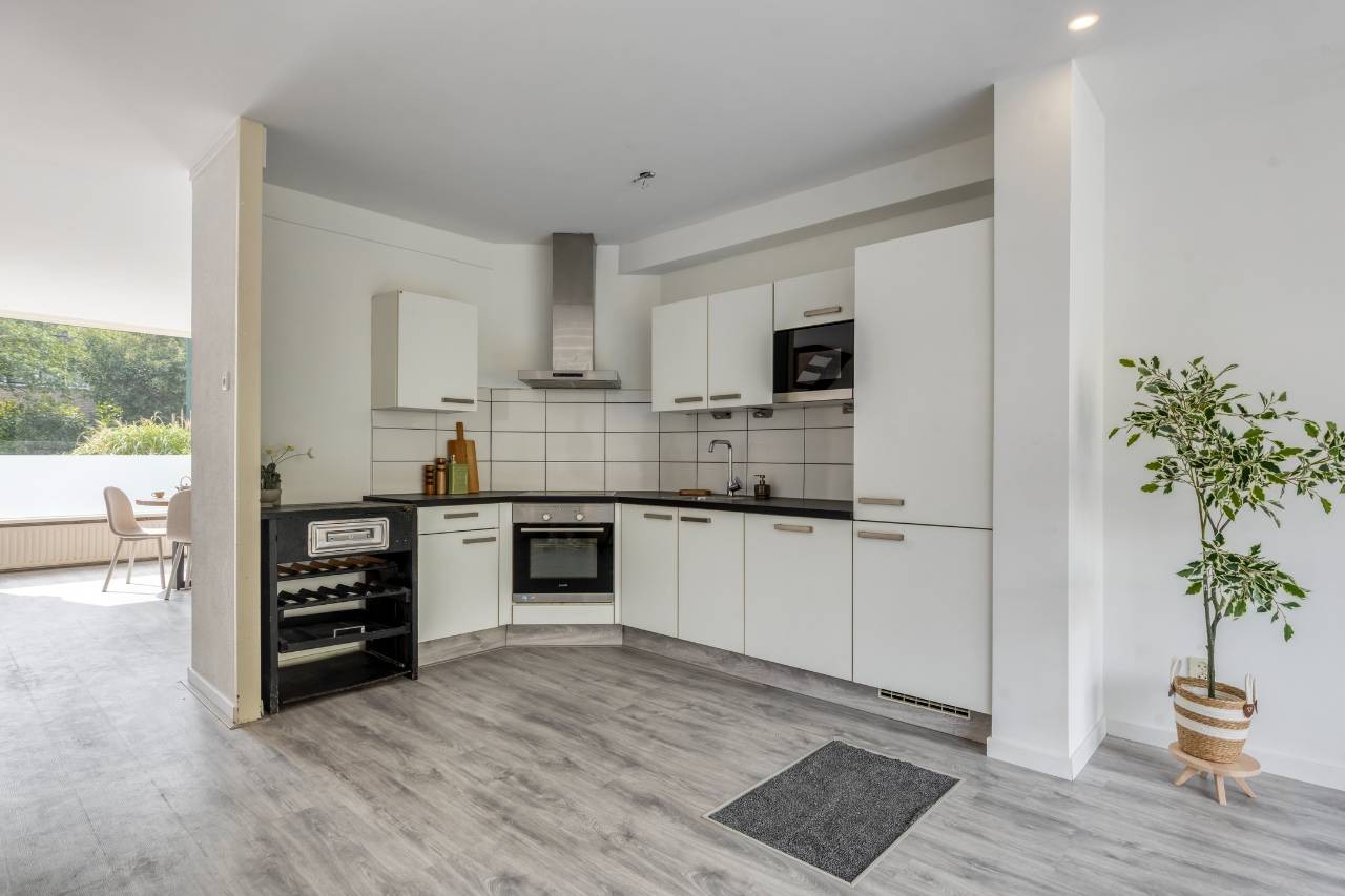 Tussenwoning te koop: Larixlaan 17, Driebergen-Rijsenburg