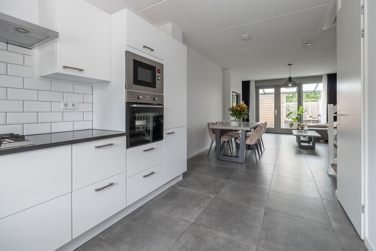 Tussenwoning te koop: Majoor Bosshardthof 39, Driebergen-Rijsenburg
