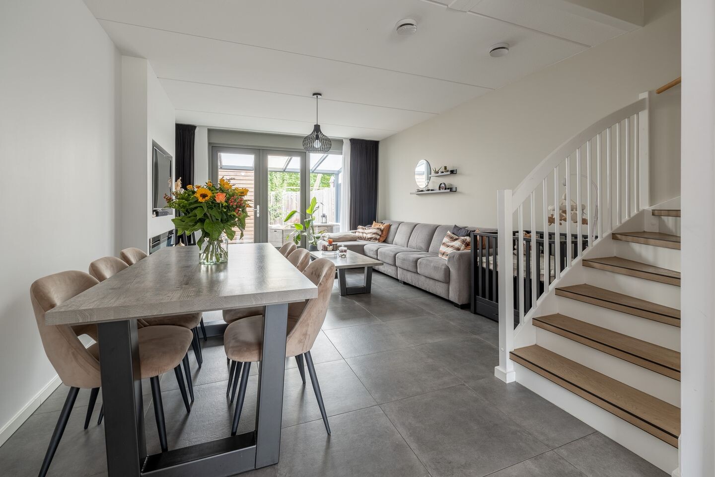 Tussenwoning te koop: Majoor Bosshardthof 39, Driebergen-Rijsenburg