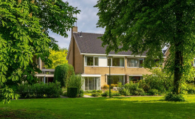 J F Kennedylaan 30