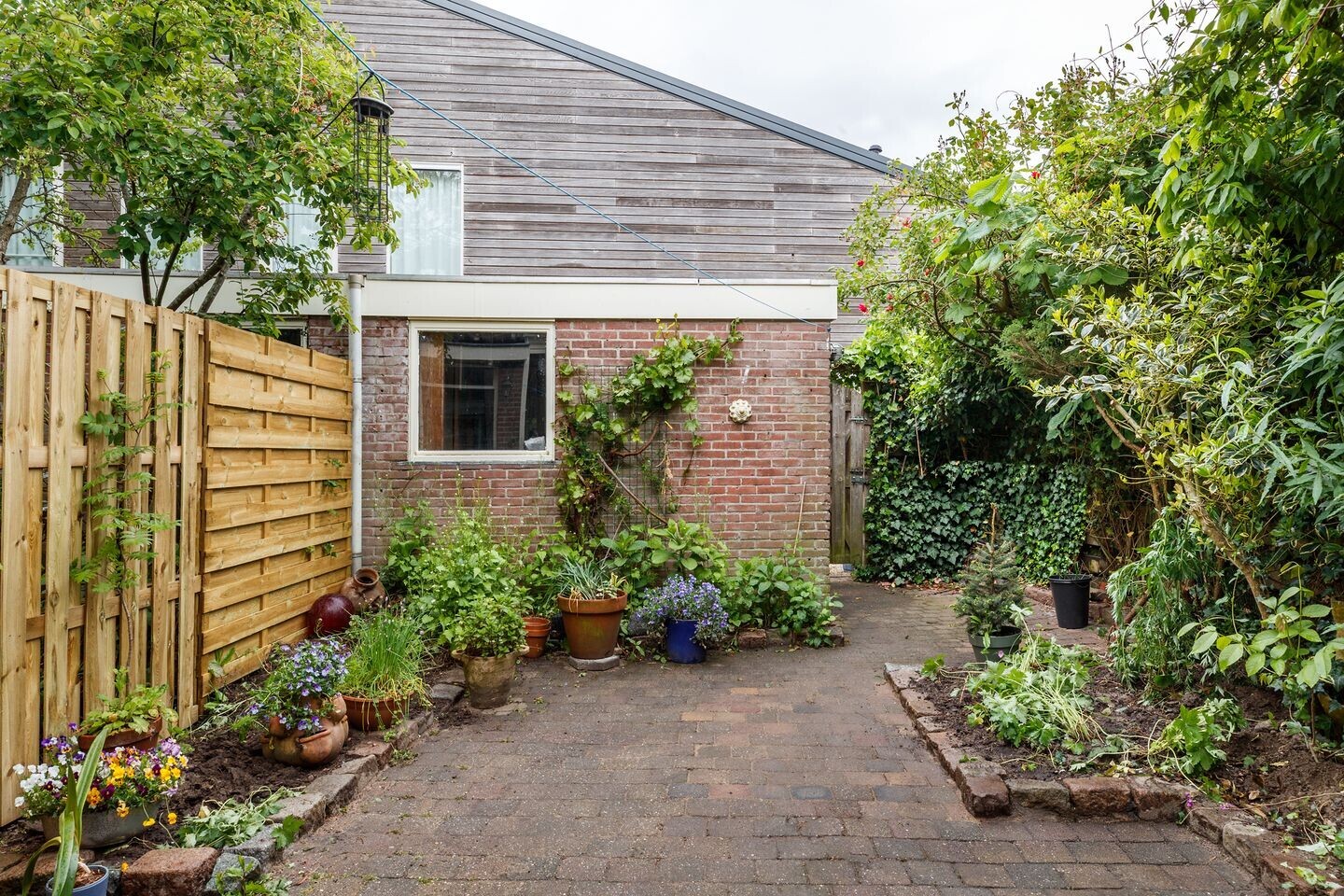 Tussenwoning te koop: De Stalen Boog 24, Werkhoven