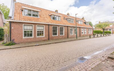 Prins Bernhardweg 15