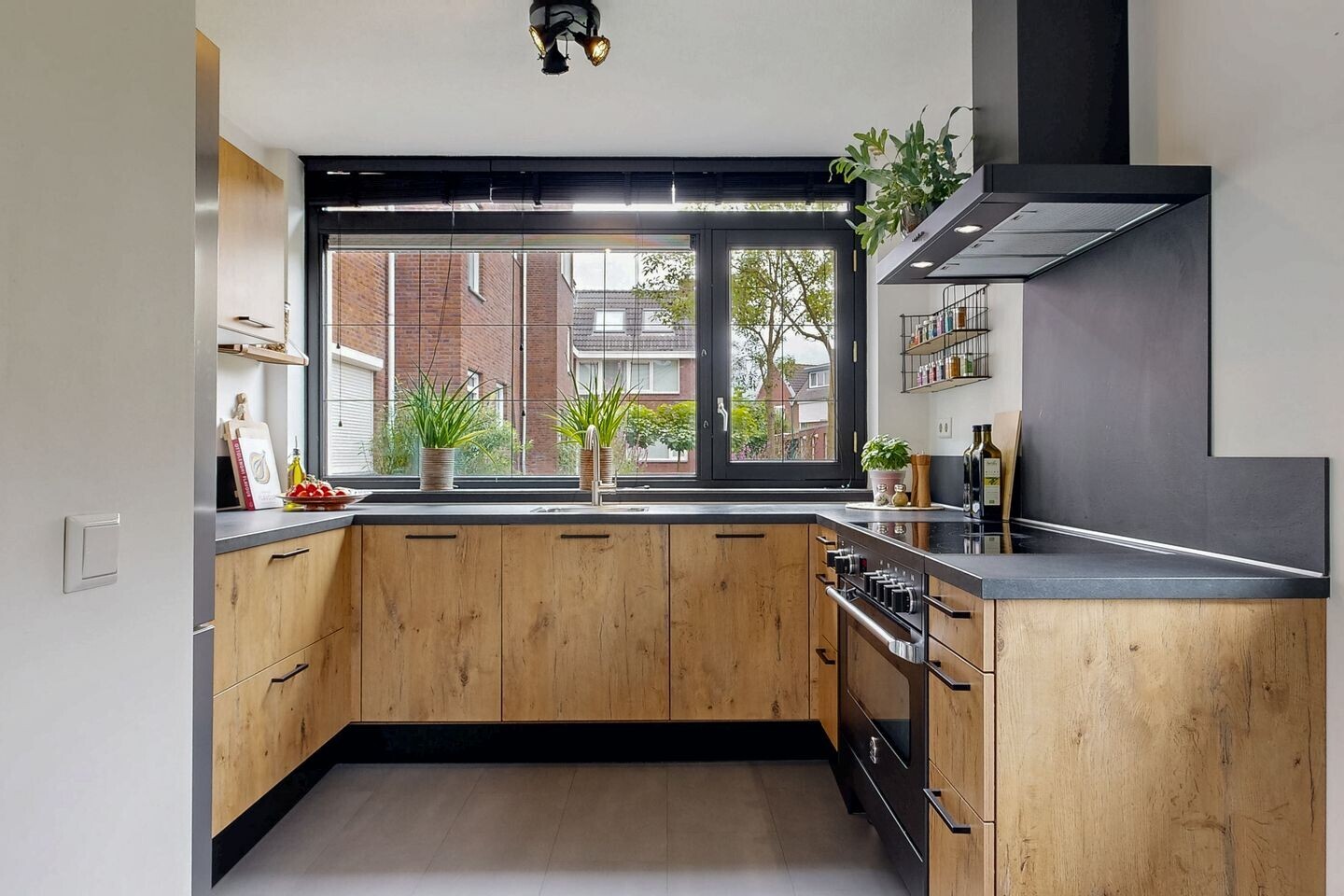 Hoekwoning te koop: Getijdewater 2, Houten