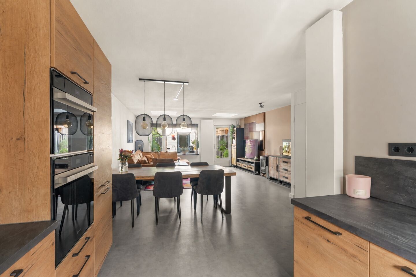 Tussenwoning te koop: Kastanjehout 21, Houten