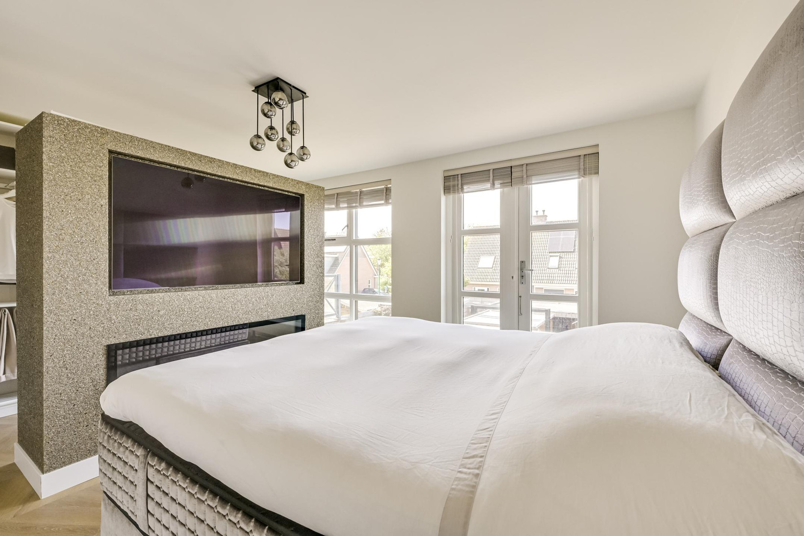 Tussenwoning te koop: Edelsteen 184, Houten