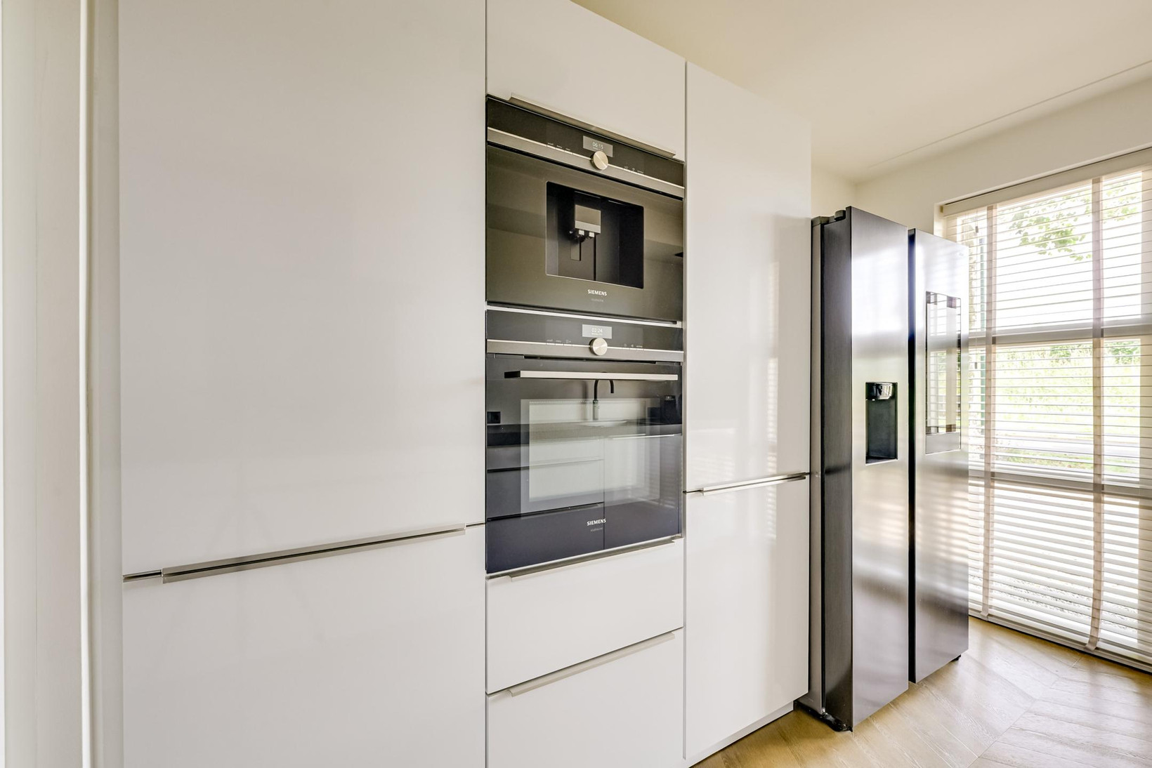 Tussenwoning te koop: Edelsteen 184, Houten