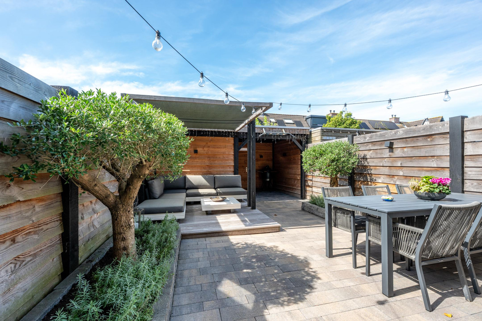 Tussenwoning te koop: Edelsteen 184, Houten