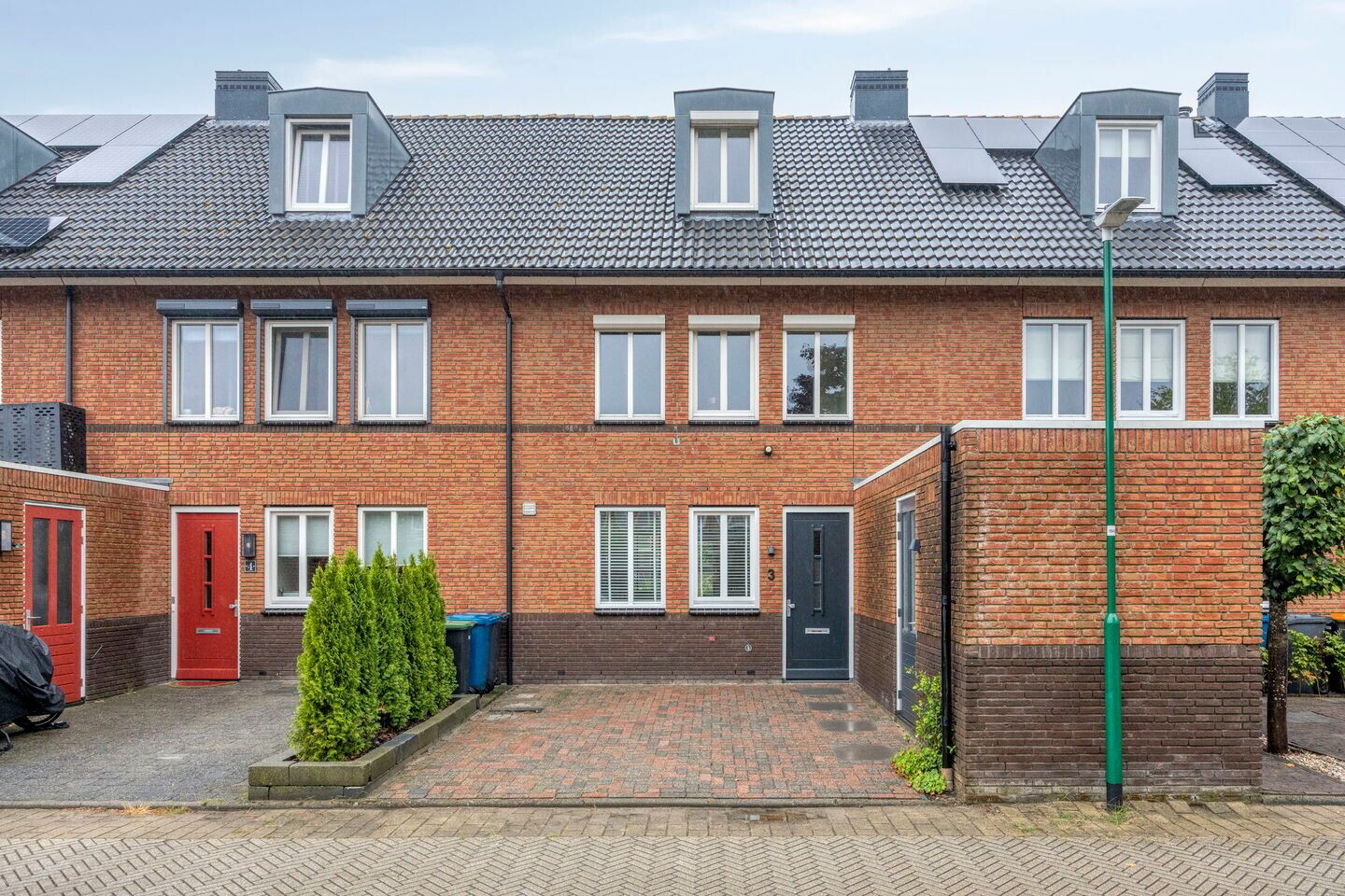 Tussenwoning te koop: Kanaalmuur 3, Houten