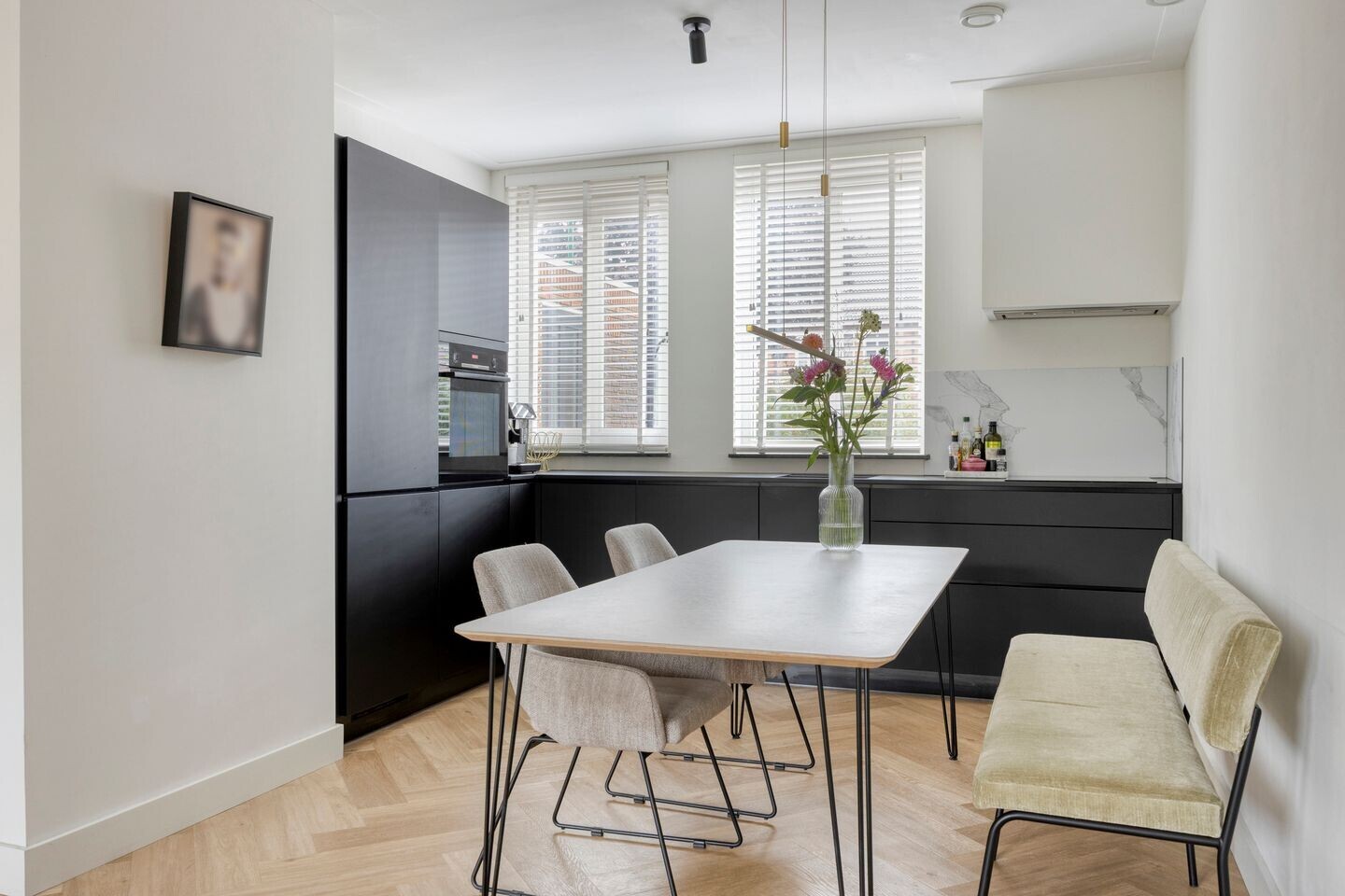 Tussenwoning te koop: Kanaalmuur 3, Houten