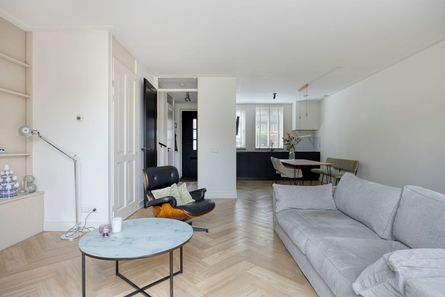 Tussenwoning te koop: Kanaalmuur 3, Houten