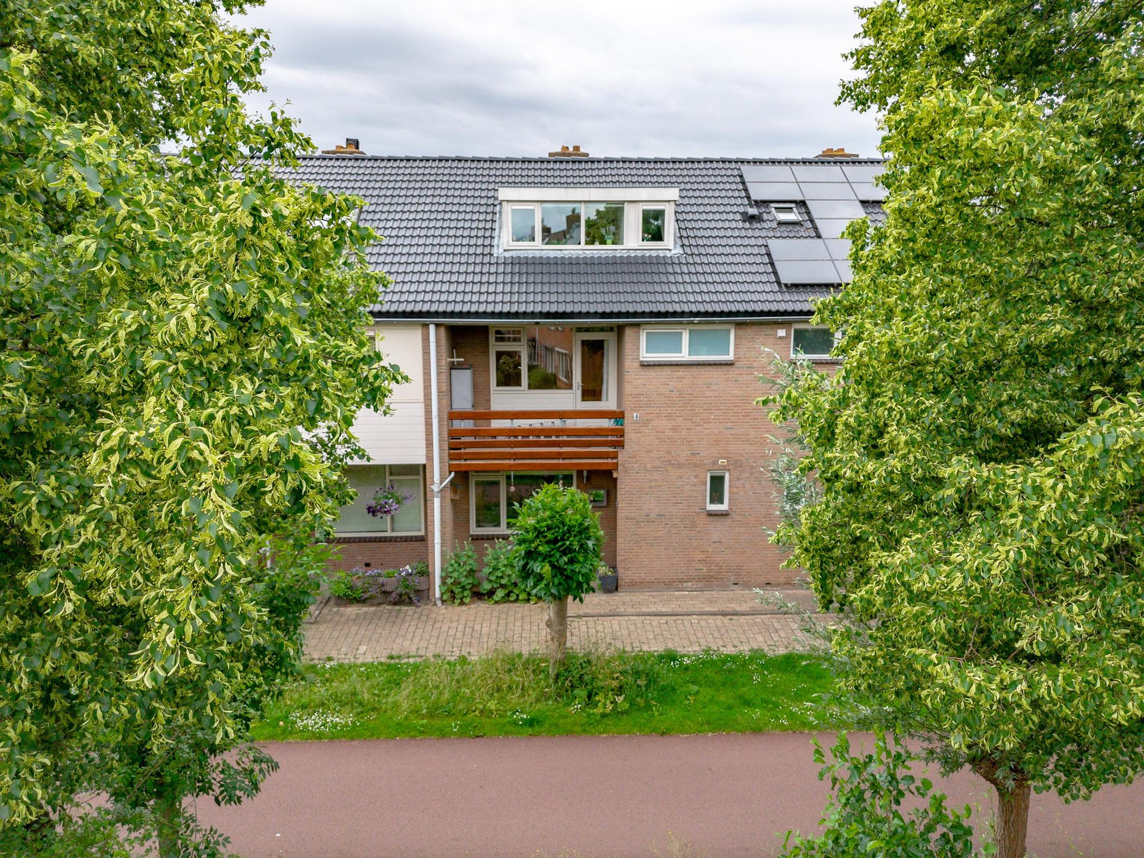 Tussenwoning te koop: Schuilhoeve 40, Houten