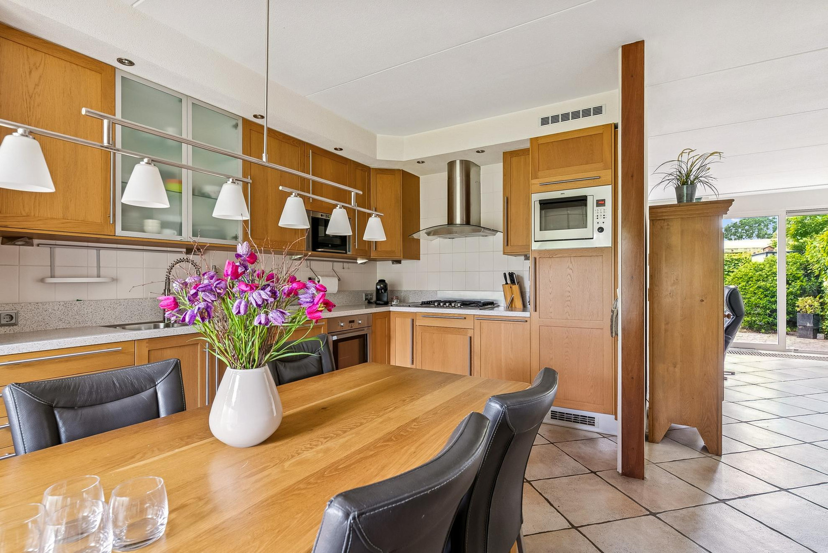 Tussenwoning te koop: Schuilhoeve 40, Houten