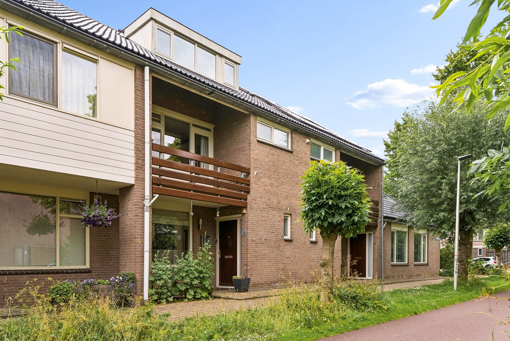 Tussenwoning te koop: Schuilhoeve 40, Houten