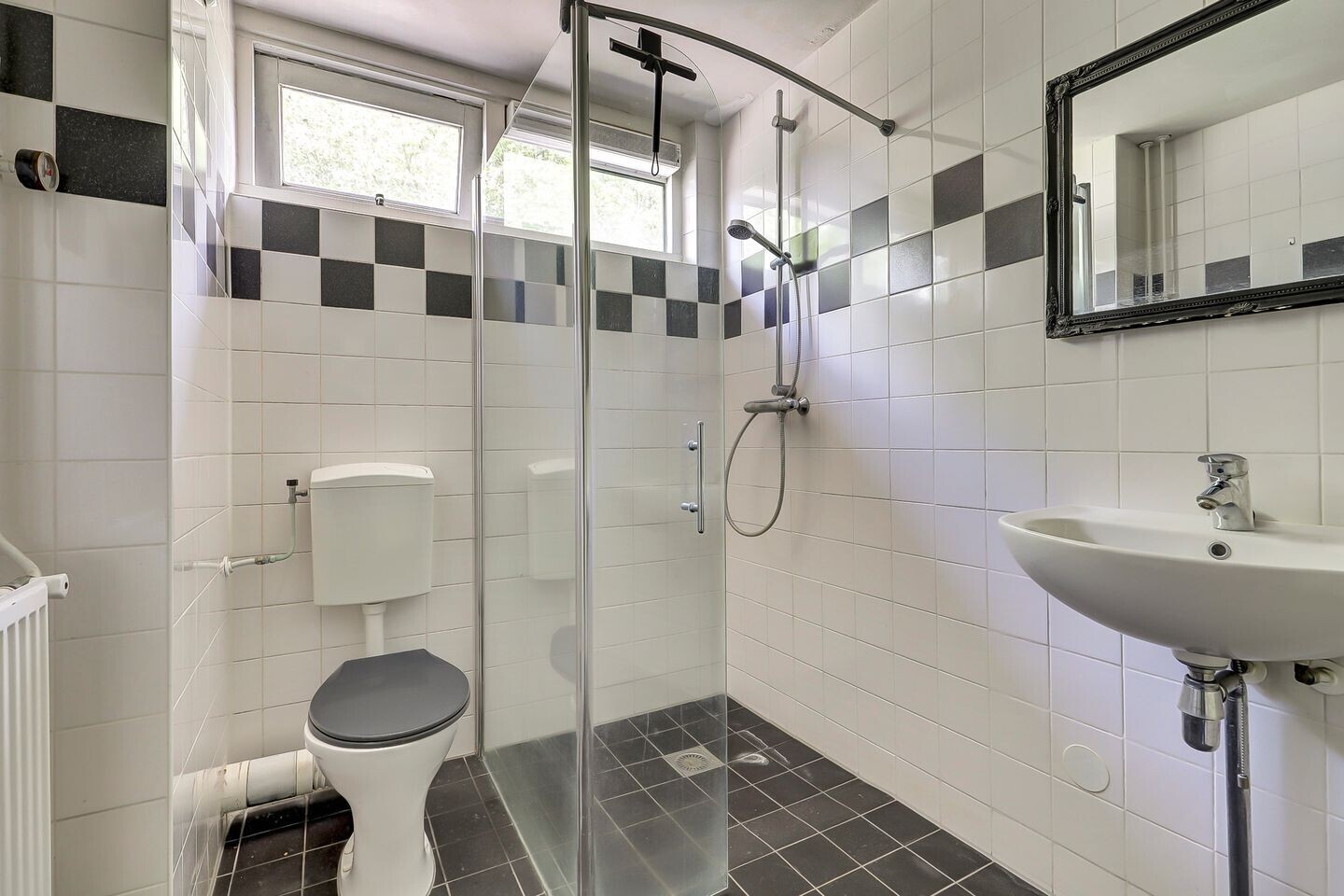 Tussenwoning te koop: Spoorhaag 4, Houten