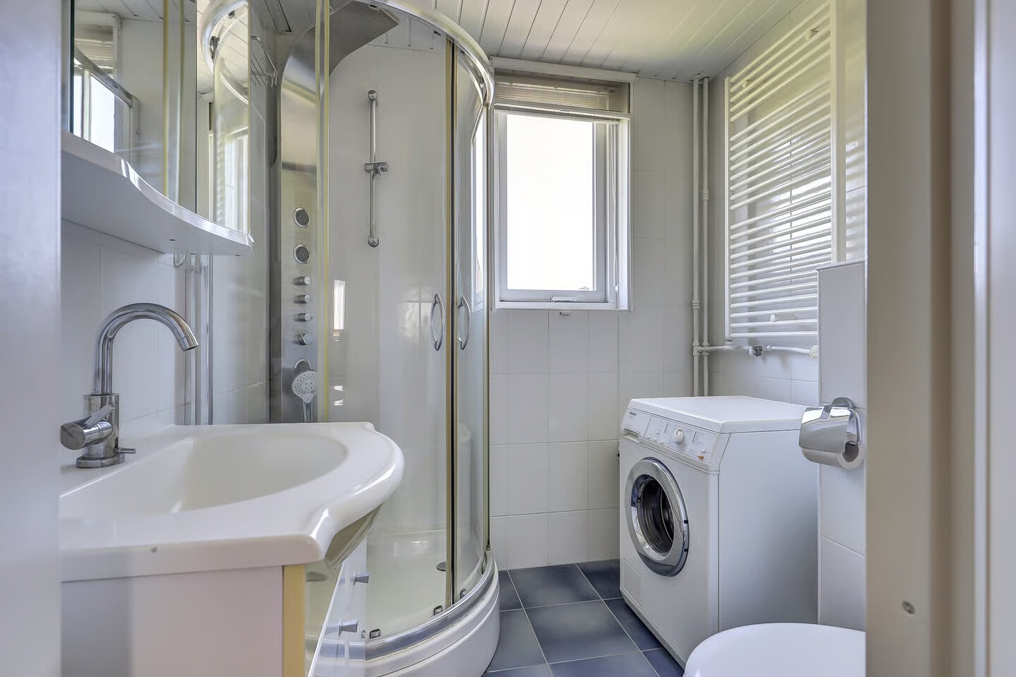 Hoekwoning te koop: Leeuwerikweide 2, Houten