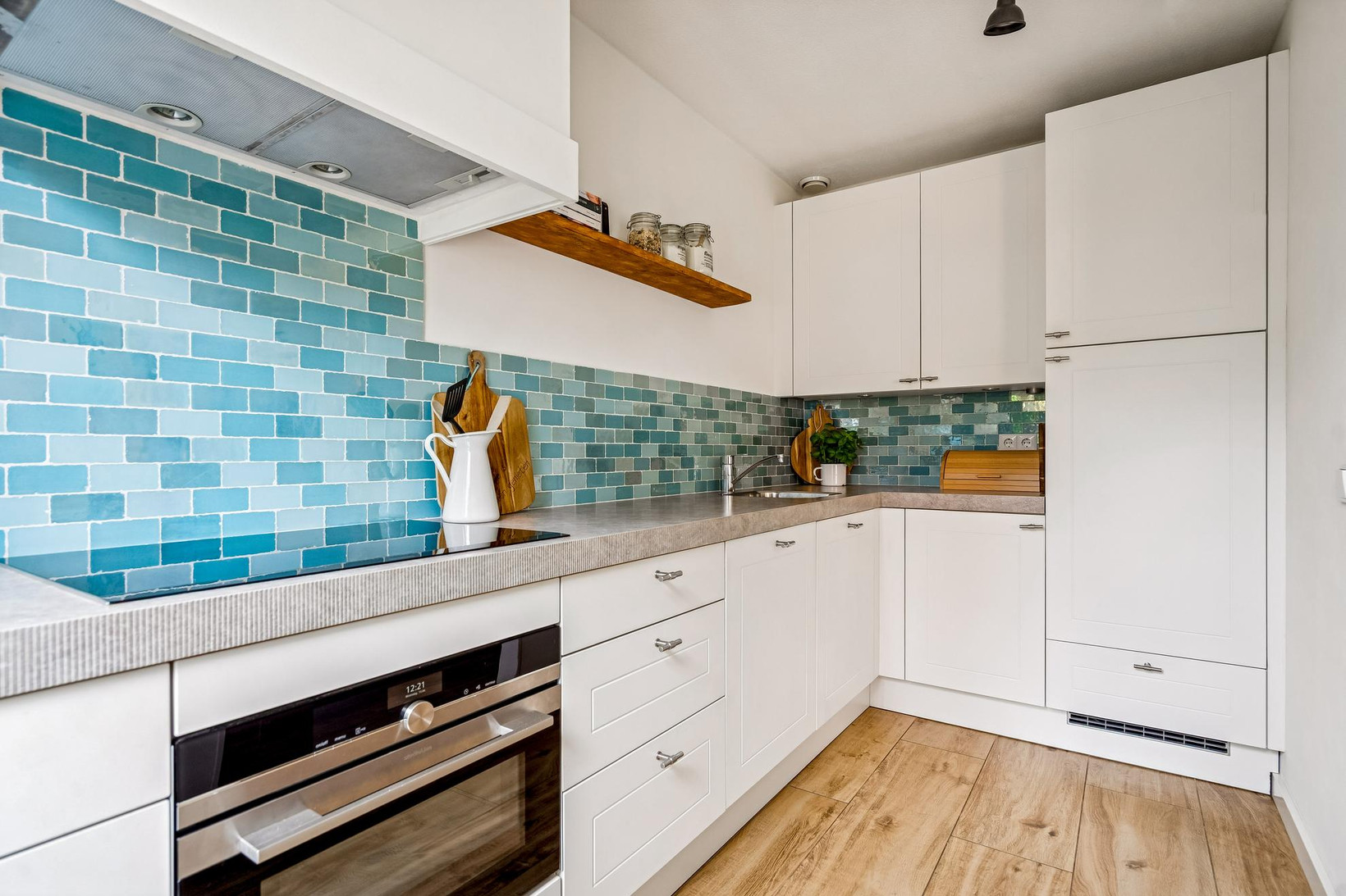 Tussenwoning te koop: Roerdompweide 4, Houten