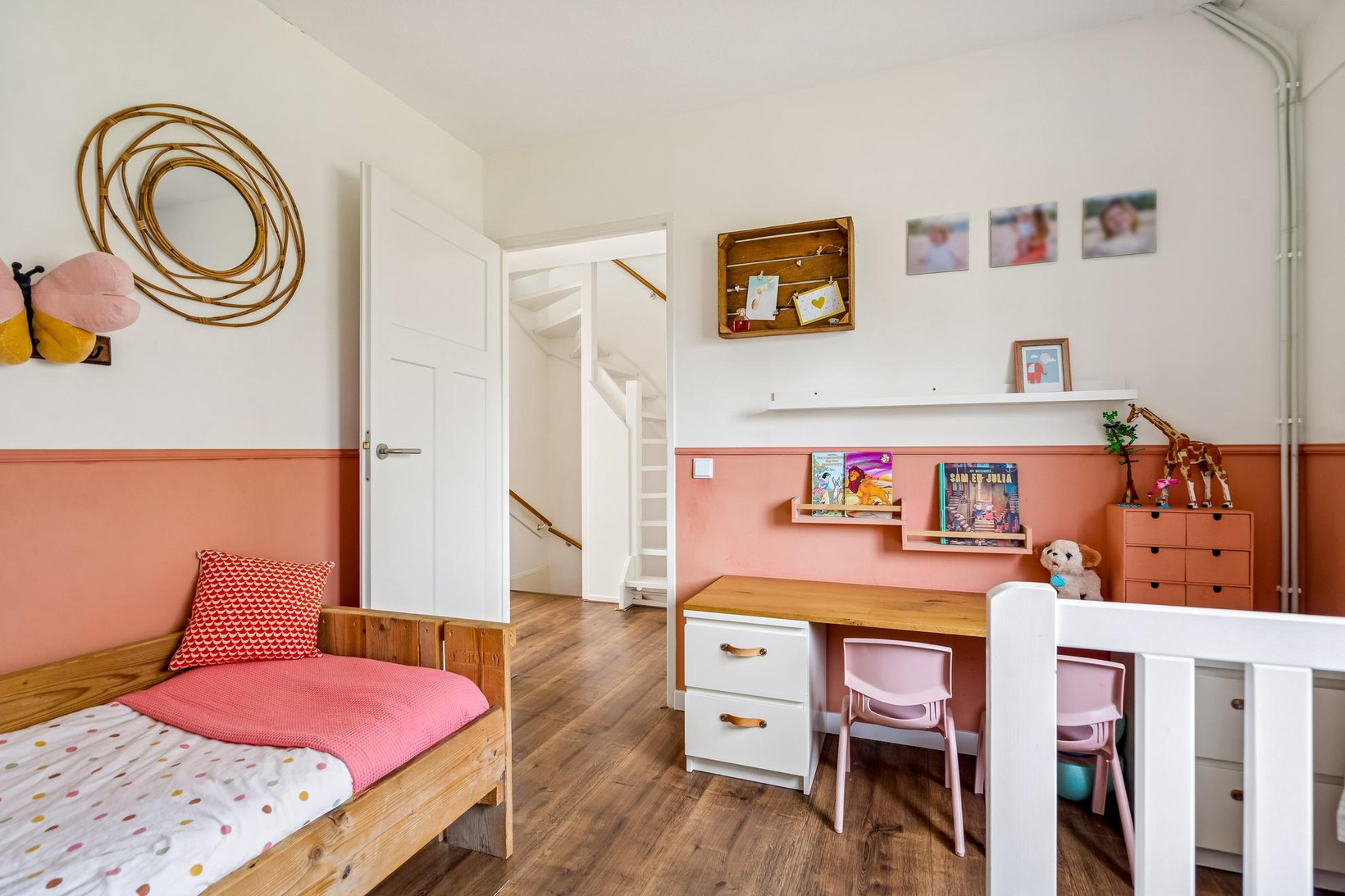 Tussenwoning te koop: Roerdompweide 4, Houten