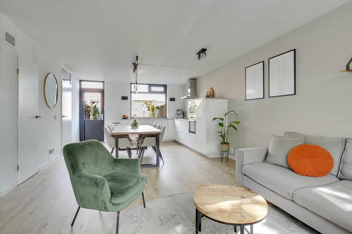 Tussenwoning te koop: Ploegveld 13, Houten