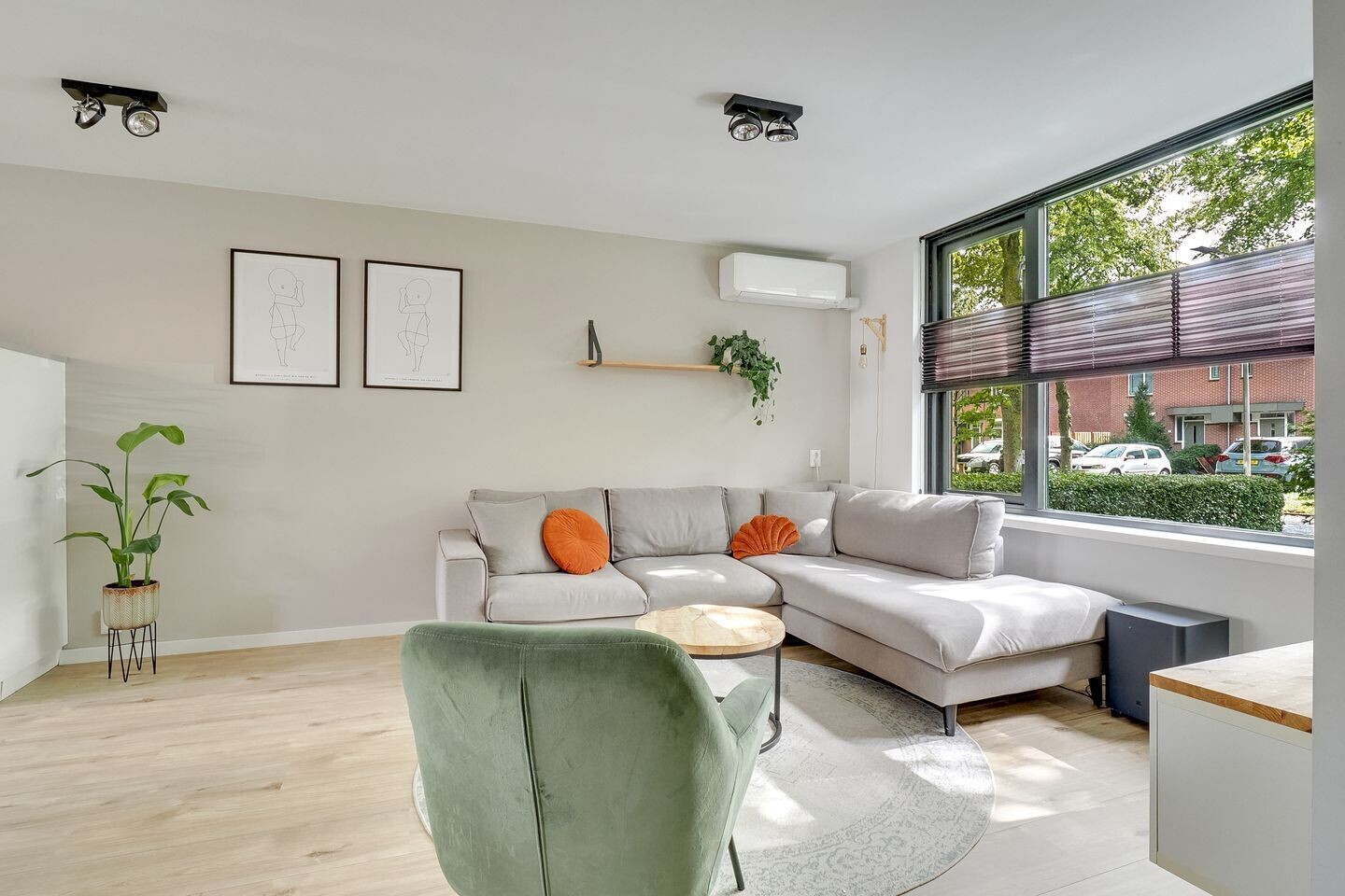 Tussenwoning te koop: Ploegveld 13, Houten