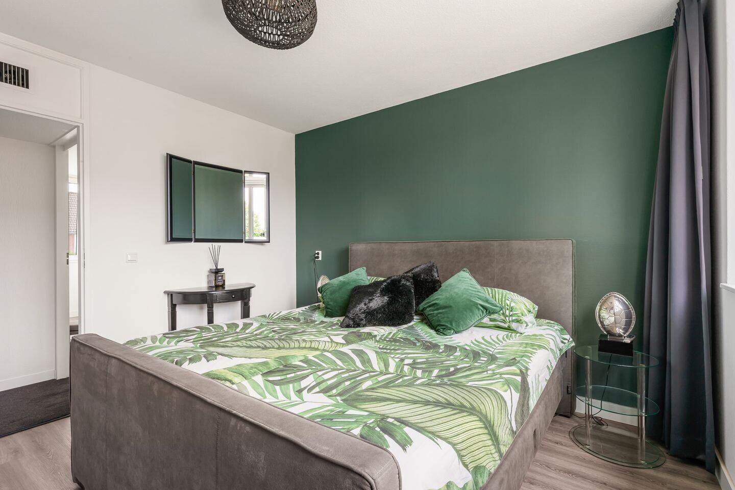 Tussenwoning te koop: Salamandersloot 10, Houten