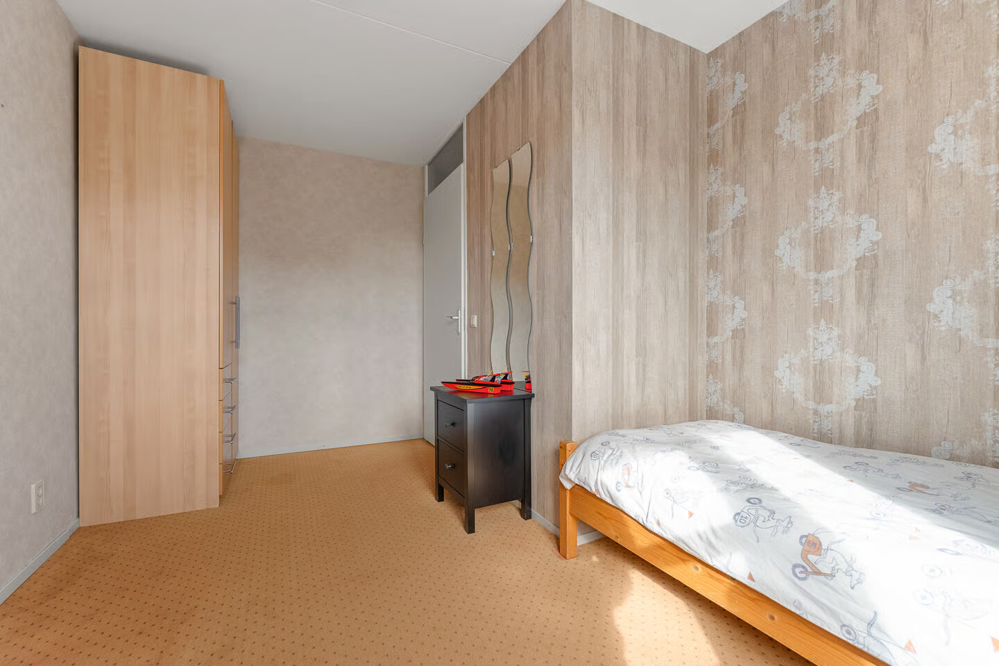 Tussenwoning te koop: Koningsspoor 11, Houten