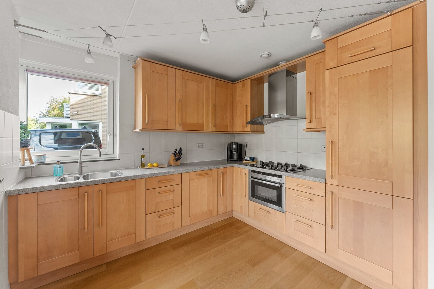 Tussenwoning te koop: Koningsspoor 11, Houten