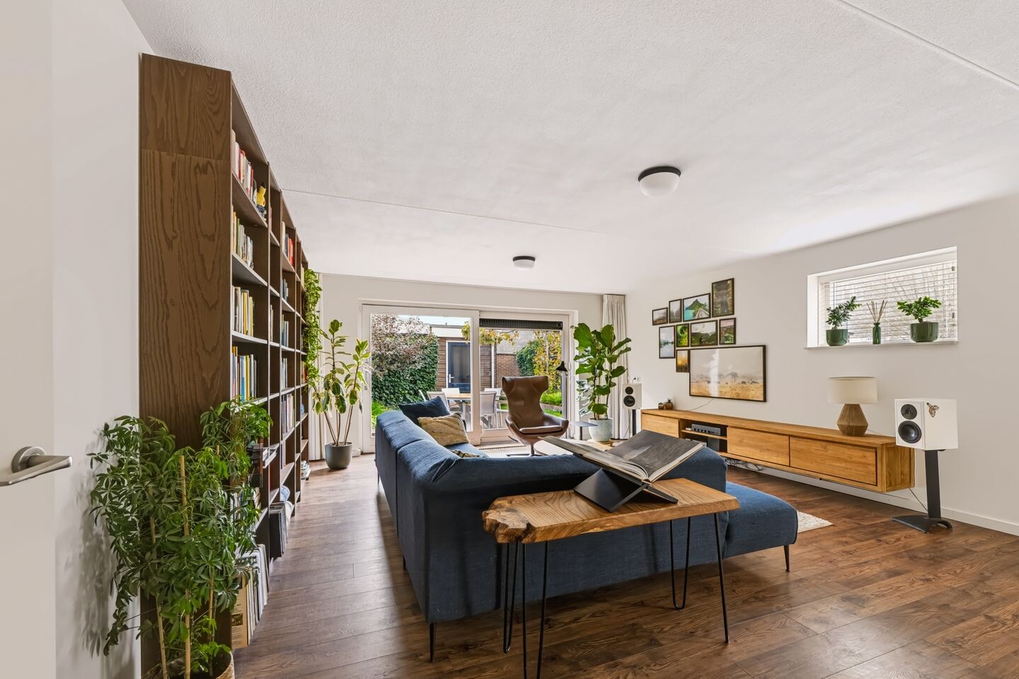 Hoekwoning te koop: Fluweelmos 1, Houten