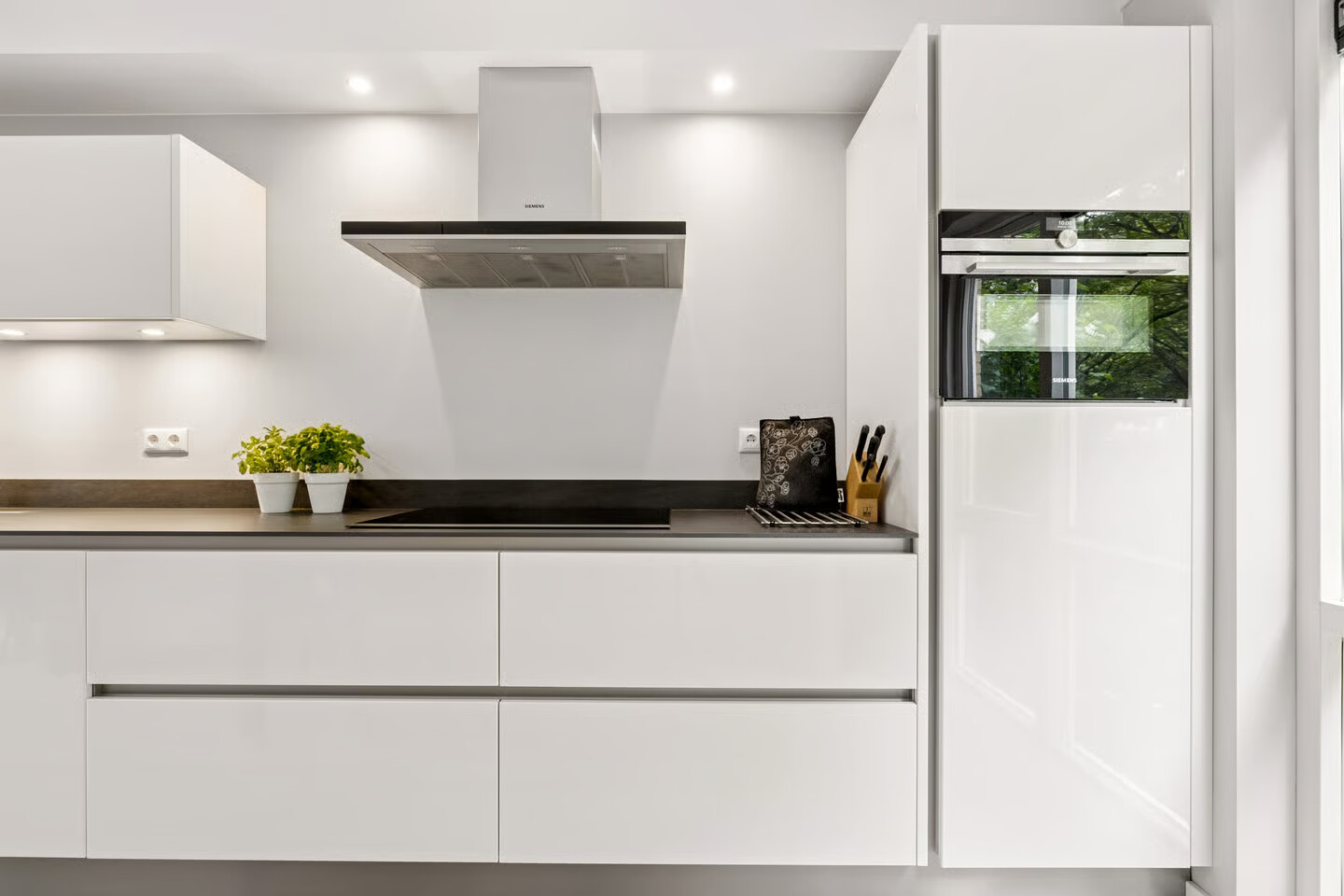 Hoekwoning te koop: Bladmos 50, Houten