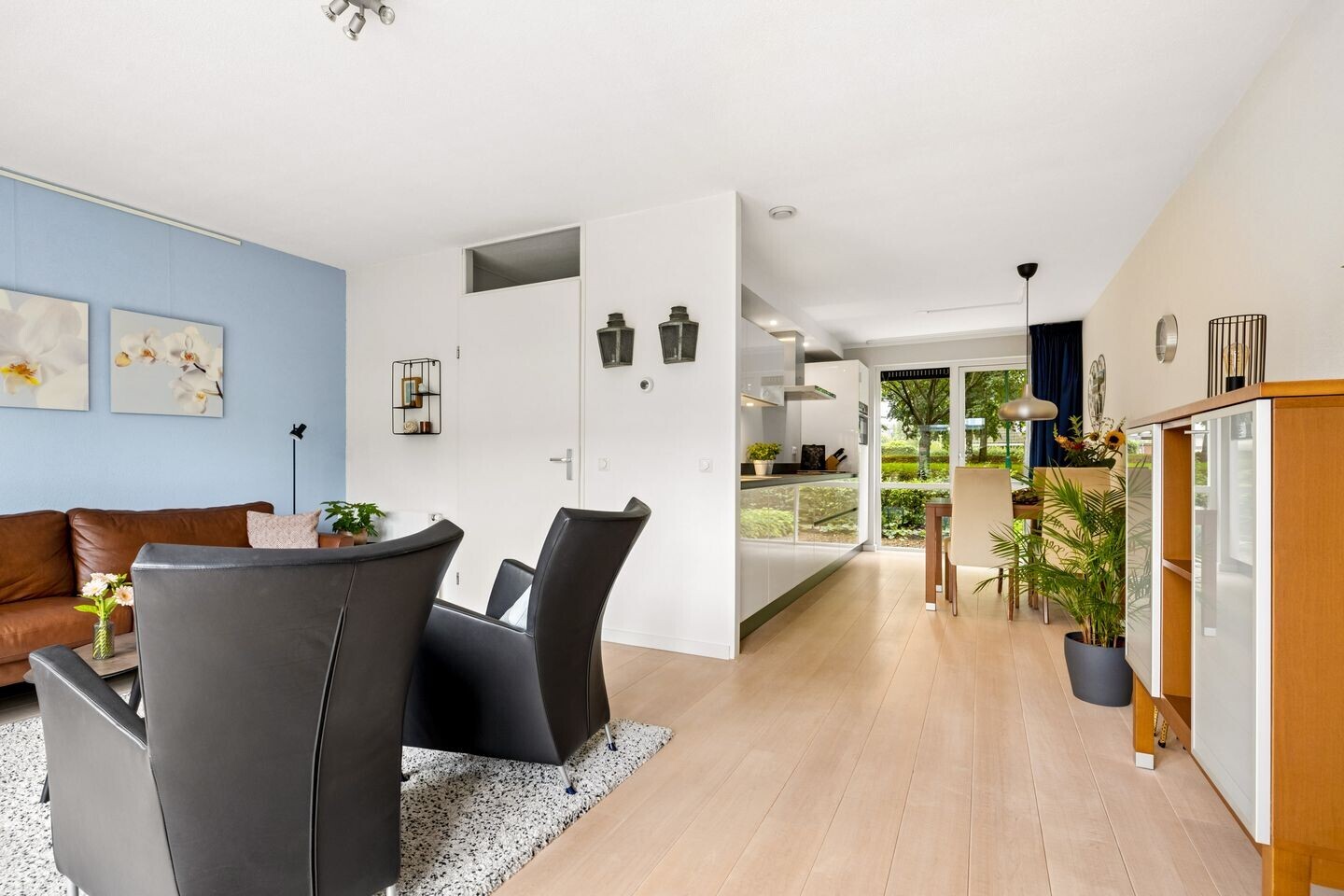 Hoekwoning te koop: Bladmos 50, Houten