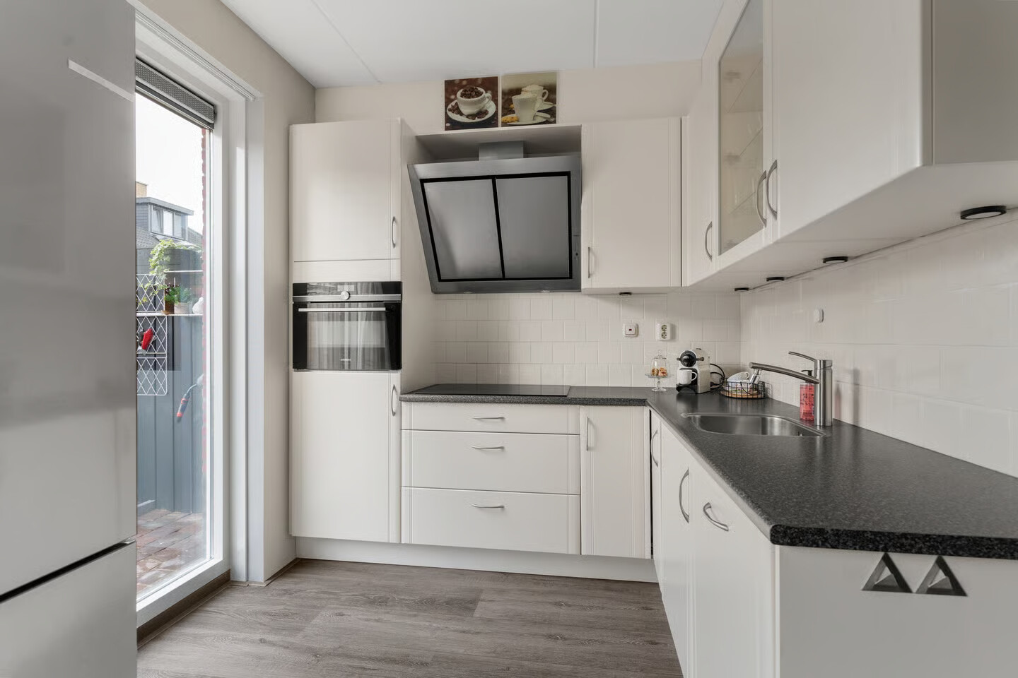 Tussenwoning te koop: Narcissentuin 15, Houten