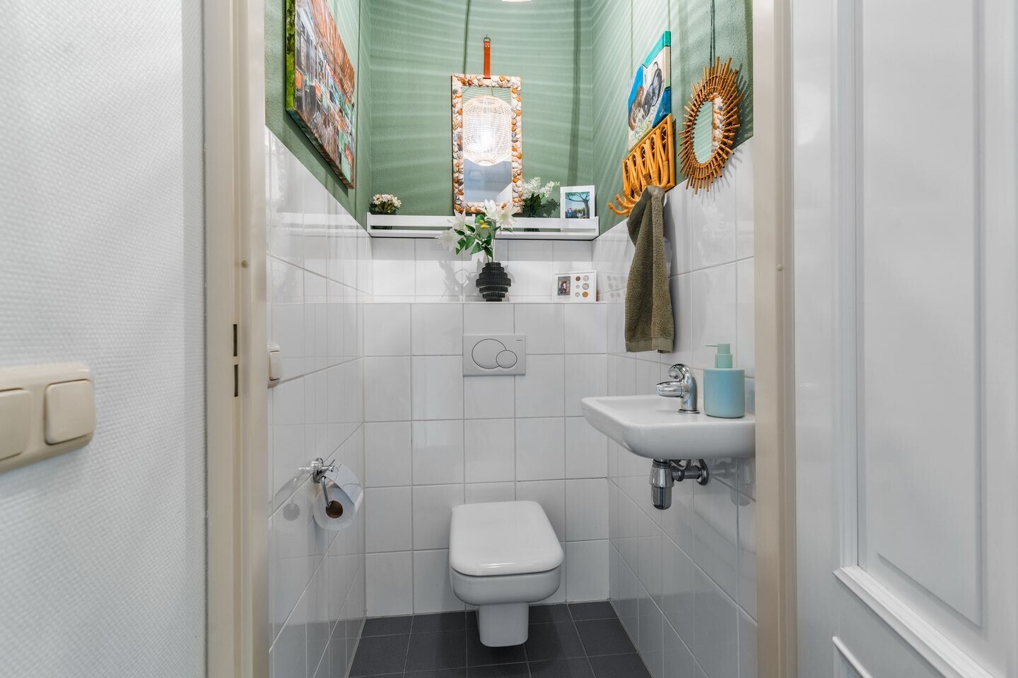 Tussenwoning te koop: Narcissentuin 15, Houten