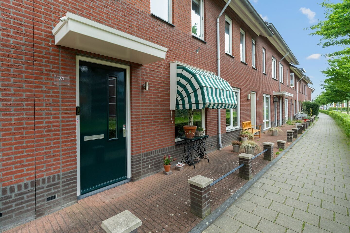 Tussenwoning te koop: Narcissentuin 15, Houten