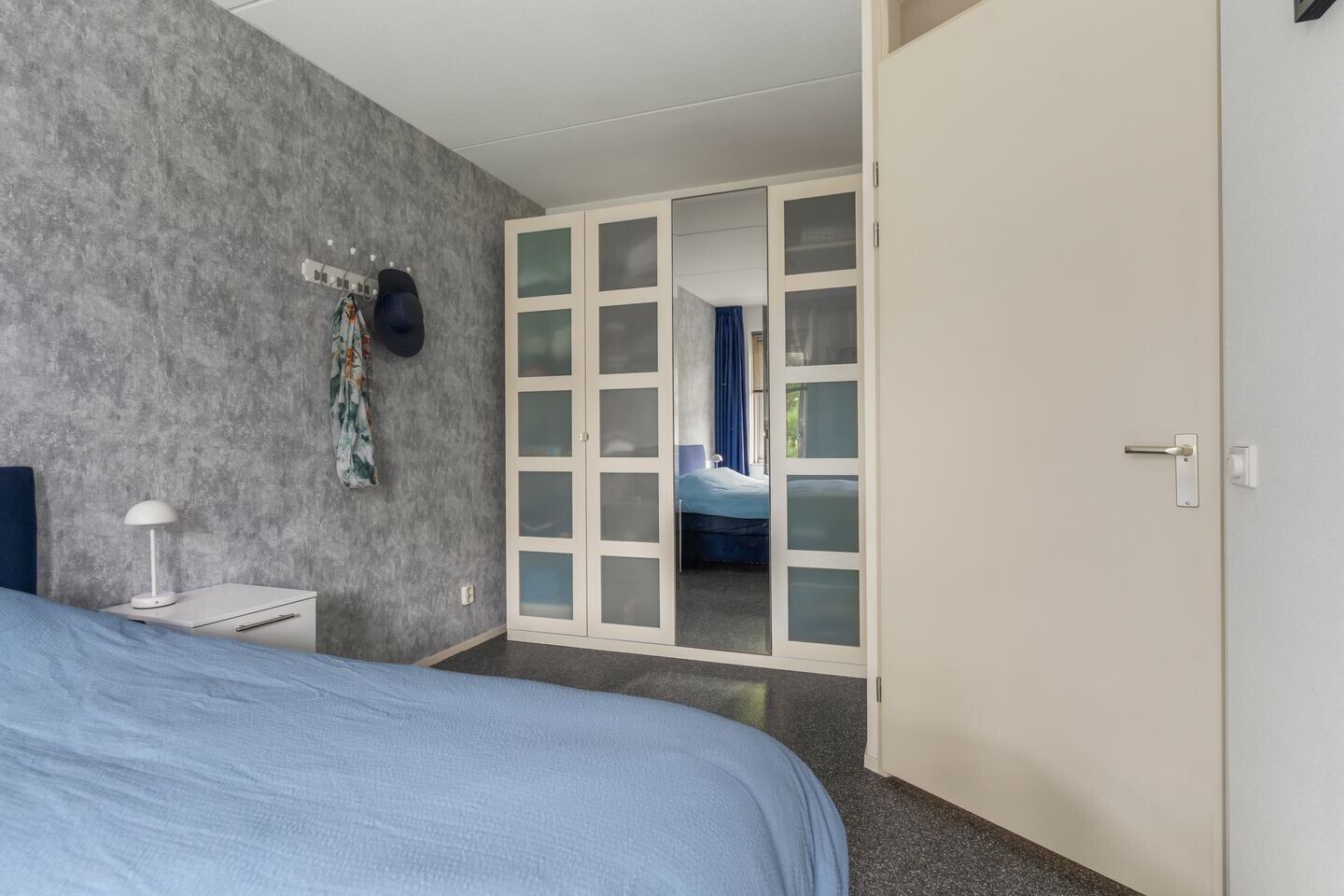 Tussenwoning te koop: Narcissentuin 15, Houten