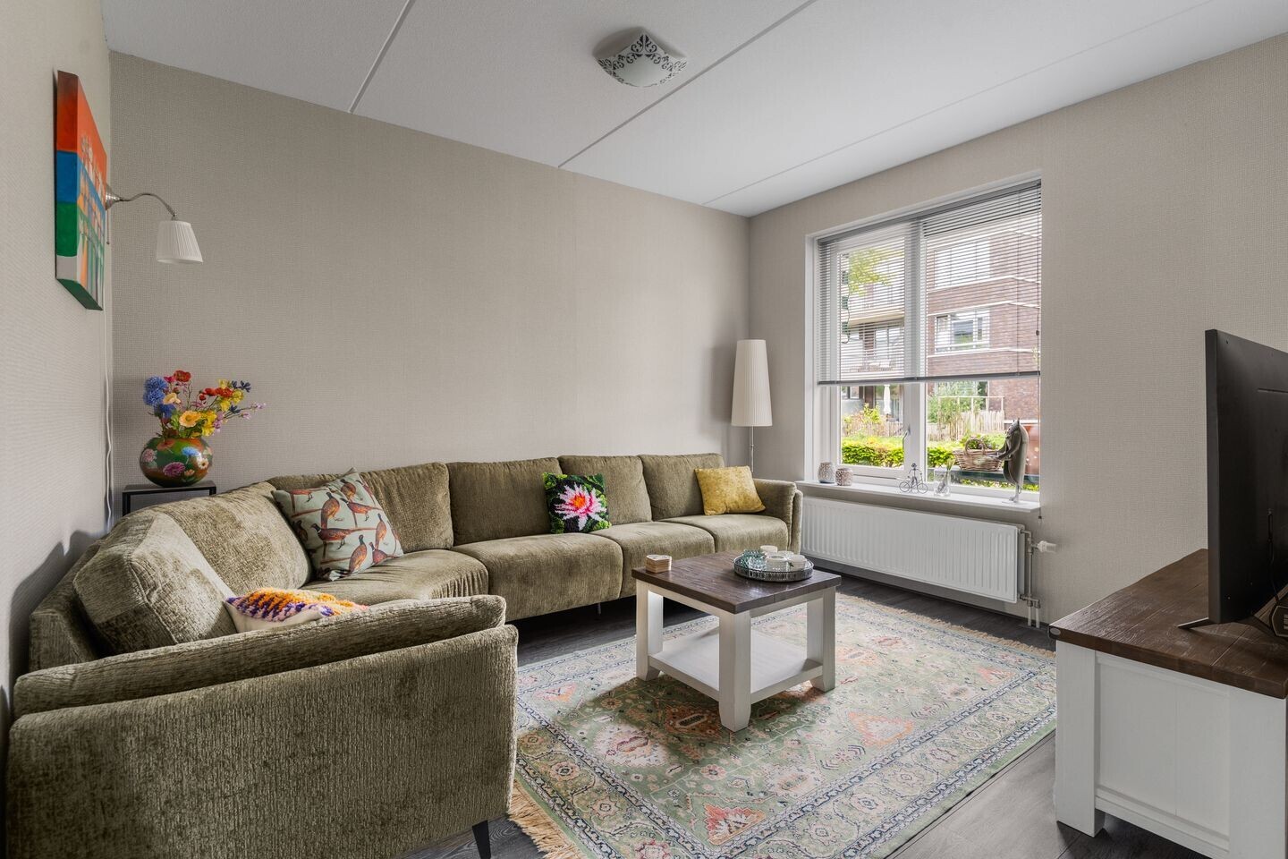 Tussenwoning te koop: Narcissentuin 15, Houten