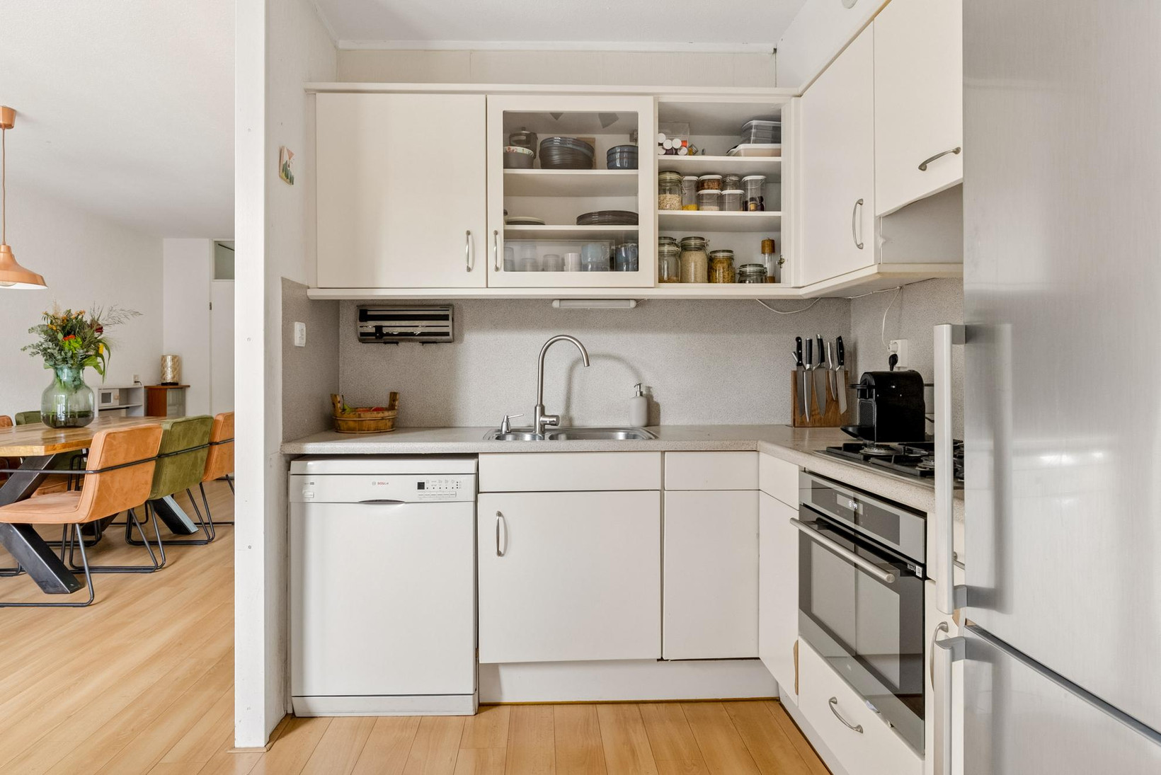 Tussenwoning te koop: Timmermansgilde 8, Houten