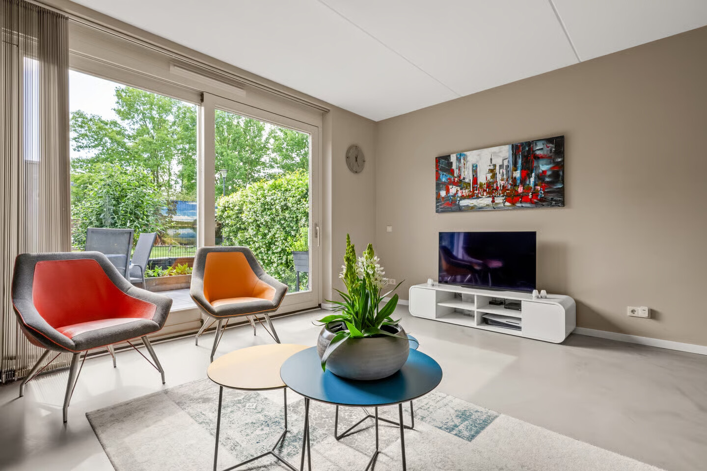 Tussenwoning te koop: De Slinger 15, Houten