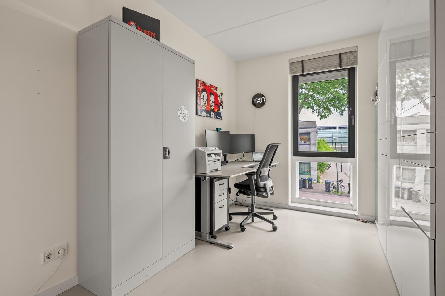 Tussenwoning te koop: De Slinger 15, Houten