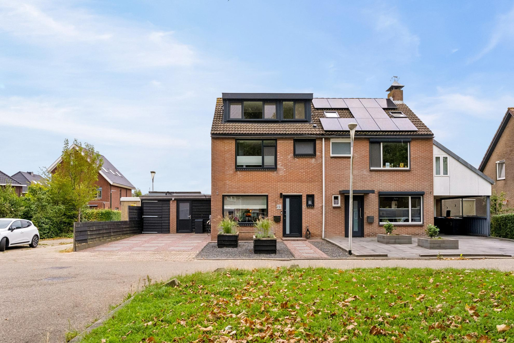Twee-onder-één-kap te koop: Biesterlaan 21, Schalkwijk
