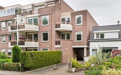 Nieuwe Tiel. 24-13