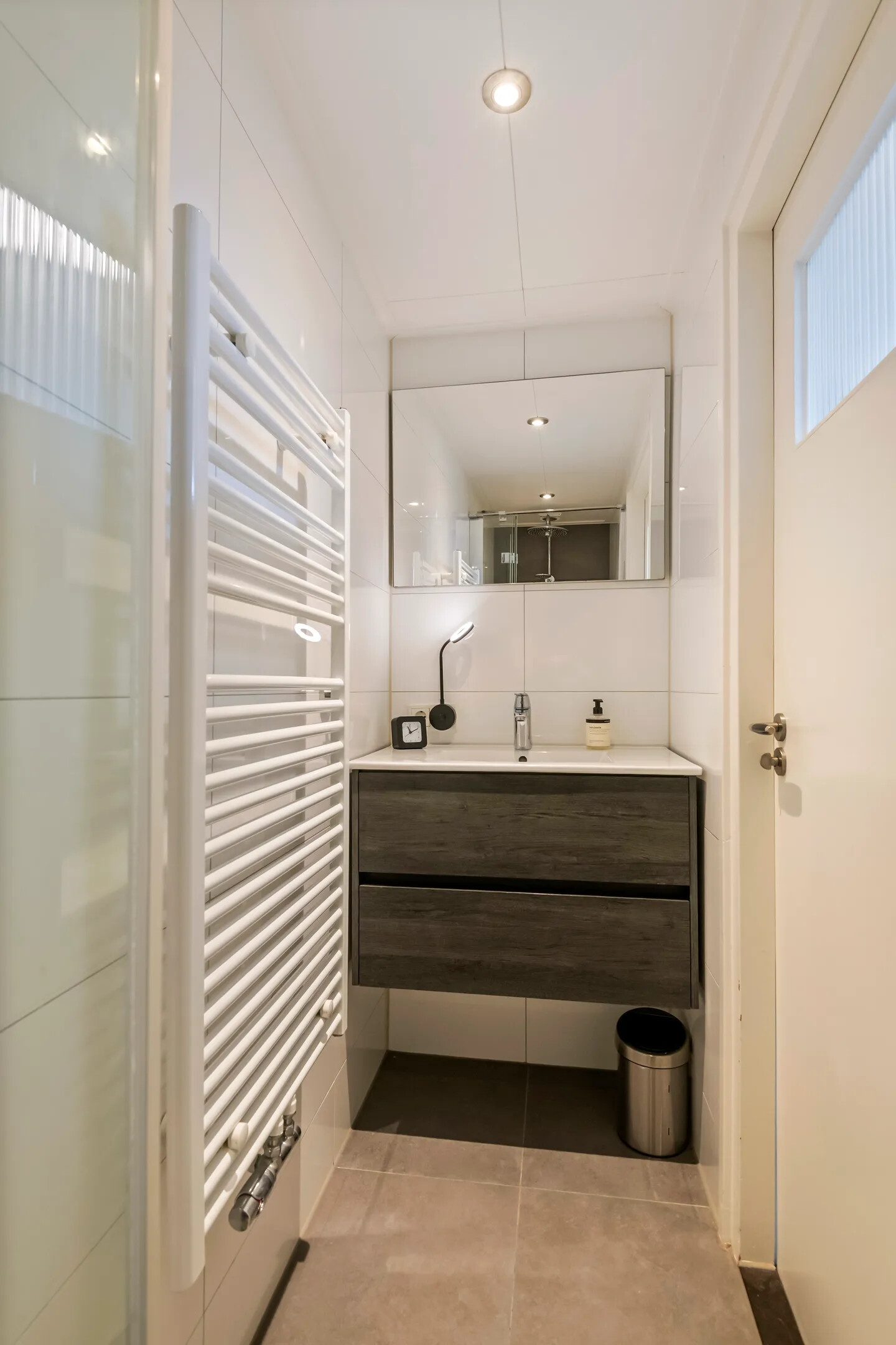 Tussenwoning te koop: St. Walburgbuitensingel 42, Tiel