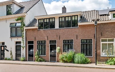1e Achterstraat 8