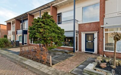 Hertog Adol. 23