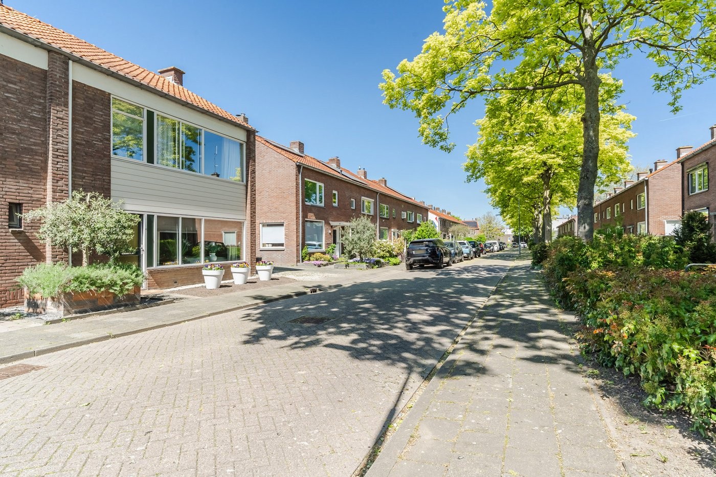 Hoekwoning te koop: Begoniastraat 22, Tiel