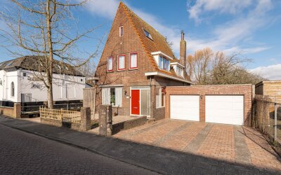 J.D. van Leeuwenstraat 13
