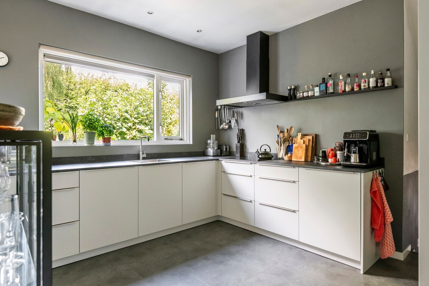 Hoekwoning te koop: Lingedijk 56, Tiel