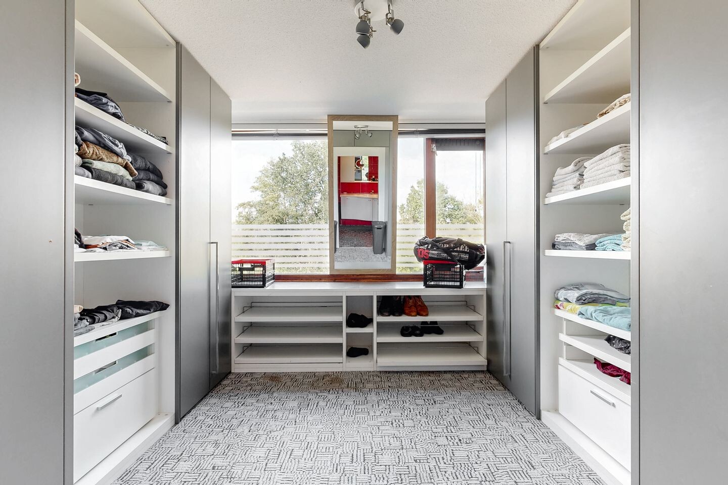 Hoekwoning te koop: De Hennepe 301, Tiel