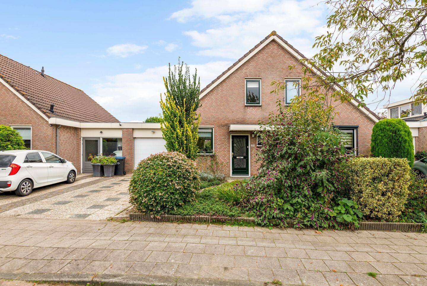 Tussenwoning te koop: Paulus Potterstraat 46, Tiel