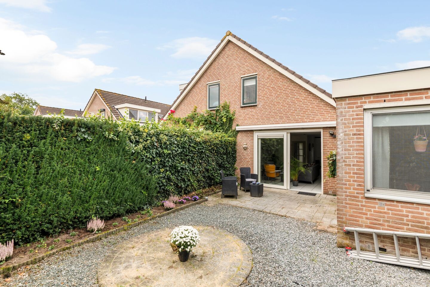 Tussenwoning te koop: Paulus Potterstraat 46, Tiel